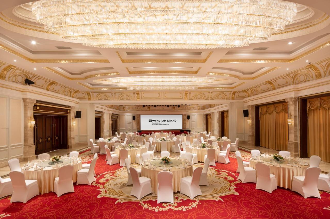 Wyndham Grand Kunming East Hotel ภายนอก รูปภาพ