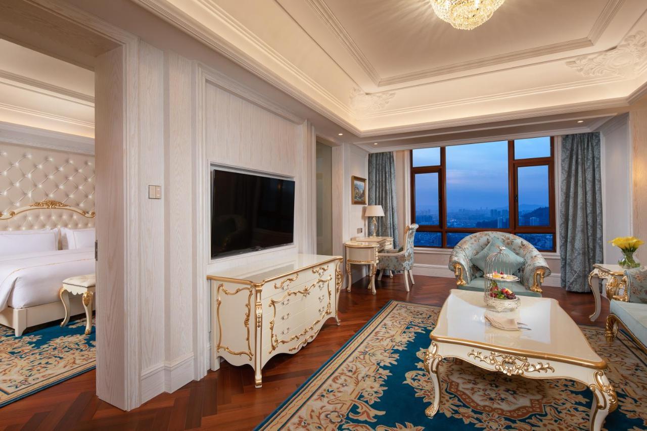 Wyndham Grand Kunming East Hotel ภายนอก รูปภาพ