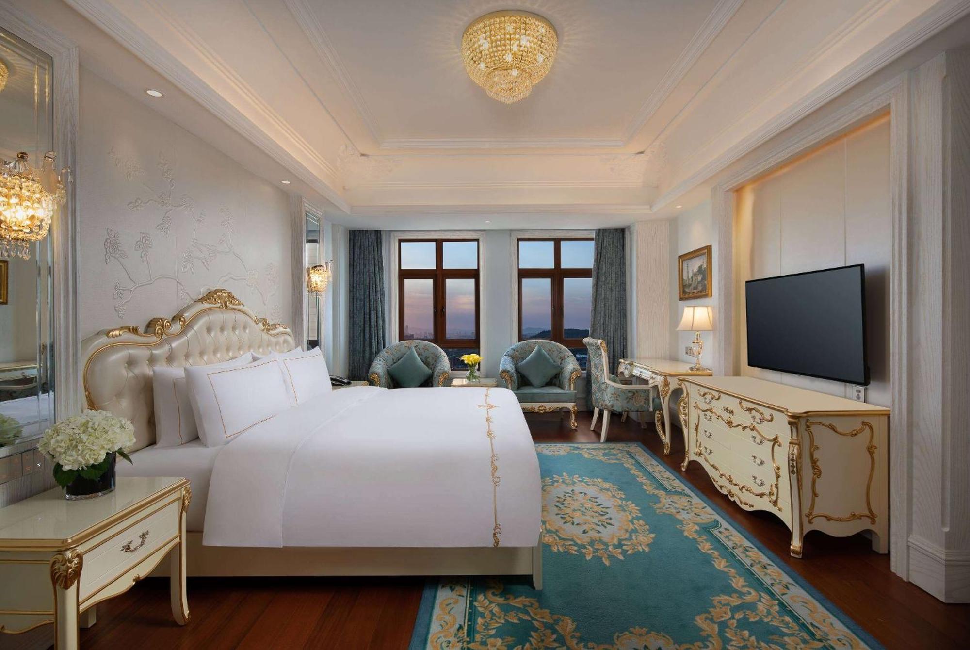 Wyndham Grand Kunming East Hotel ภายนอก รูปภาพ